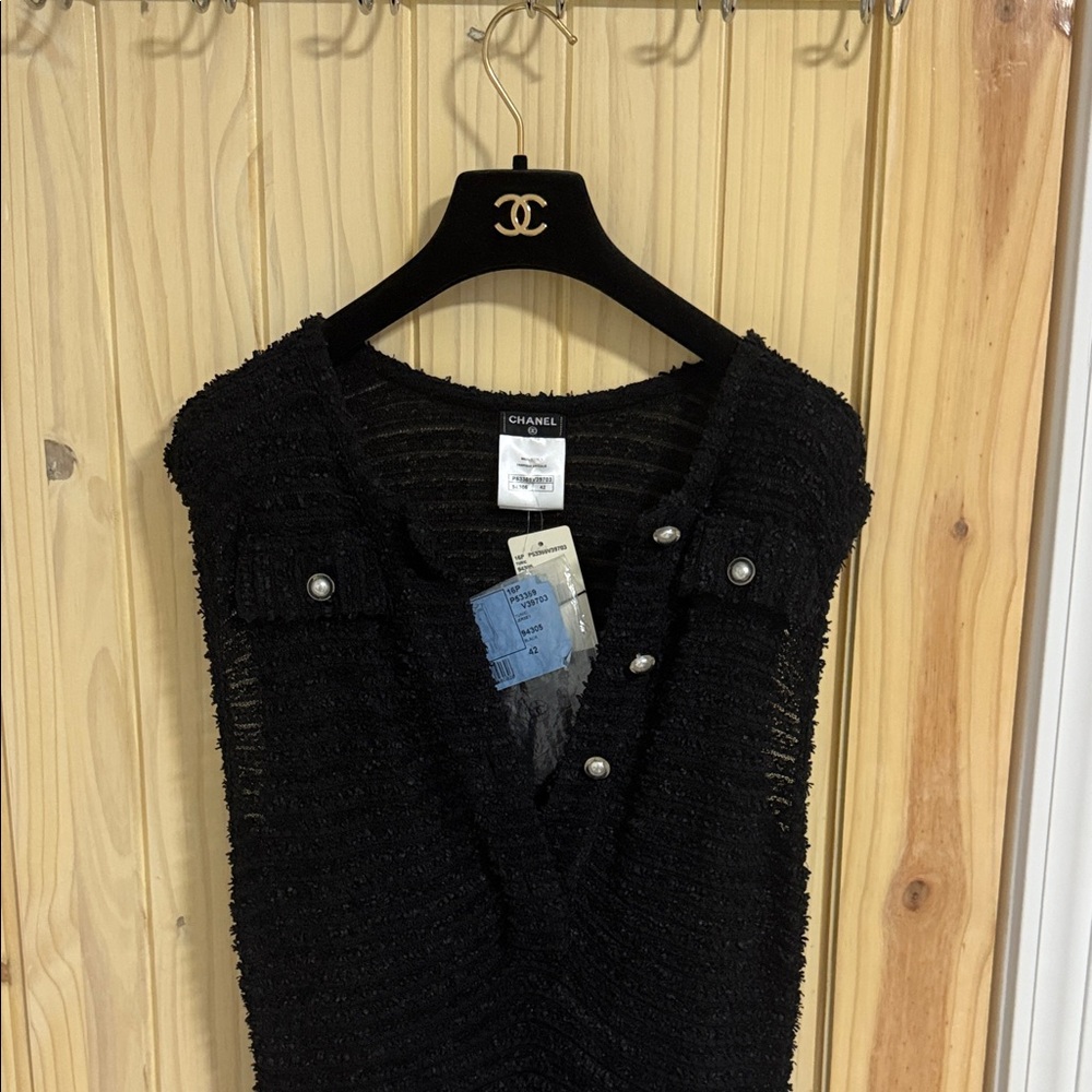 CHANEL Black Textured Knit Top